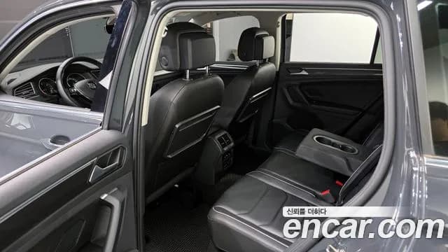 2020 Volkswagen Tiguan 2nd Gen 2.0 TDI Premium Sold VIN WVGZZZ5NZLW414470 – photo 16 2020 Volkswagen Tiguan 2nd Gen 2.0 TDI Premium Sold VIN WVGZZZ5NZLW414470 – photo 16