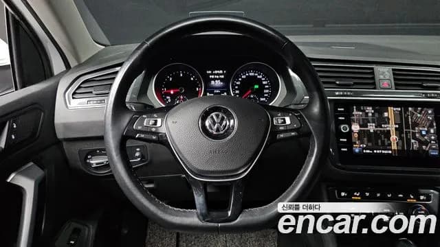2020 Volkswagen Tiguan 2nd Gen 2.0 TDI Prestige Sold VIN WVGZZZ5NZLW815308 – photo 19 2020 Volkswagen Tiguan 2nd Gen 2.0 TDI Prestige Sold VIN WVGZZZ5NZLW815308 – photo 19