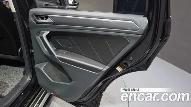 2020 Volkswagen Tiguan 2nd Gen 2.0 TDI Prestige Sold VIN WVGZZZ5NZLW816829 – engine bay 2020 Volkswagen Tiguan 2nd Gen 2.0 TDI Prestige Sold VIN WVGZZZ5NZLW816829 – engine bay