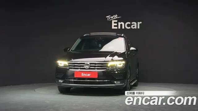 2020 Volkswagen Tiguan 2nd Gen 2.0 TDI Prestige Sold VIN WVGZZZ5NZLW816829 – exterior detail 2020 Volkswagen Tiguan 2nd Gen 2.0 TDI Prestige Sold VIN WVGZZZ5NZLW816829 – exterior detail