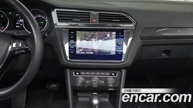 2020 Volkswagen Tiguan 2nd Gen 2.0 TDI Prestige Sold VIN WVGZZZ5NZLW832962 – engine bay 2020 Volkswagen Tiguan 2nd Gen 2.0 TDI Prestige Sold VIN WVGZZZ5NZLW832962 – engine bay