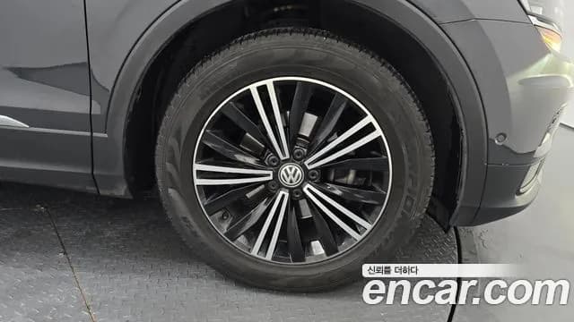 2020 Volkswagen Tiguan 2nd Gen 2.0 TDI Prestige Sold VIN WVGZZZ5NZLW832962 – photo 22 2020 Volkswagen Tiguan 2nd Gen 2.0 TDI Prestige Sold VIN WVGZZZ5NZLW832962 – photo 22