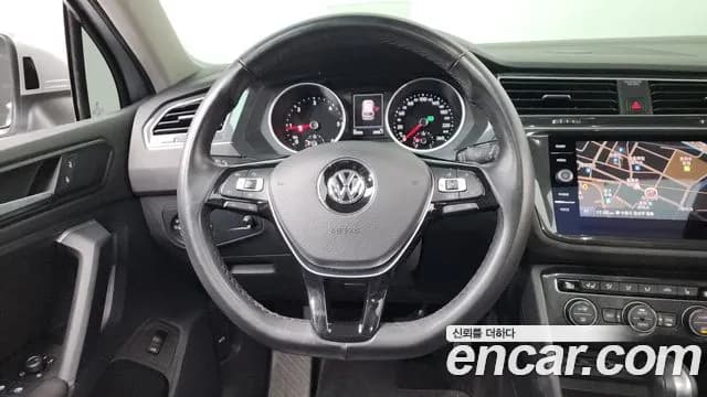 2020 Volkswagen Tiguan 2nd Gen 2.0 TDI Prestige Sold VIN WVGZZZ5NZLW850820 – photo 19 2020 Volkswagen Tiguan 2nd Gen 2.0 TDI Prestige Sold VIN WVGZZZ5NZLW850820 – photo 19