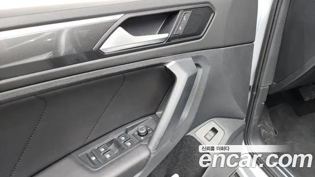2020 Volkswagen Tiguan 2nd Gen 2.0 TDI Prestige Sold VIN WVGZZZ5NZLW850820 – photo 35 2020 Volkswagen Tiguan 2nd Gen 2.0 TDI Prestige Sold VIN WVGZZZ5NZLW850820 – photo 35
