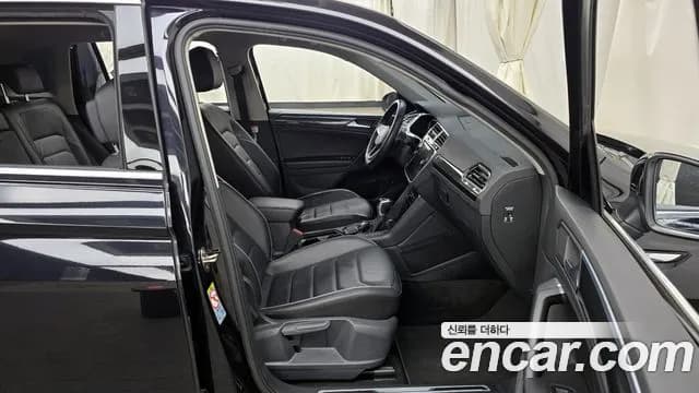 2022 Volkswagen Tiguan 2nd Gen 2.0 TDI Premium Sold VIN WVGZZZ5NZNW008770 – engine bay 2022 Volkswagen Tiguan 2nd Gen 2.0 TDI Premium Sold VIN WVGZZZ5NZNW008770 – engine bay
