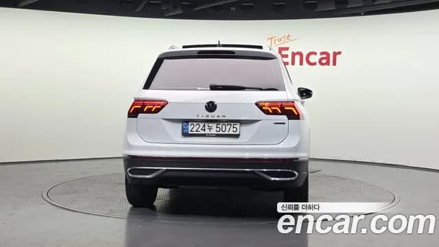 2022 Volkswagen Tiguan 2nd Gen 2.0 TDI 4Motion Prestige Sold VIN WVGZZZ5NZNW066460 – exterior detail 2022 Volkswagen Tiguan 2nd Gen 2.0 TDI 4Motion Prestige Sold VIN WVGZZZ5NZNW066460 – exterior detail
