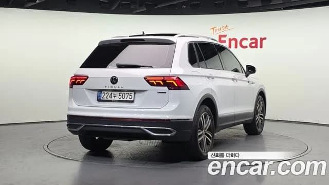 2022 Volkswagen Tiguan 2nd Gen 2.0 TDI 4Motion Prestige Sold VIN WVGZZZ5NZNW066460 – photo 15 2022 Volkswagen Tiguan 2nd Gen 2.0 TDI 4Motion Prestige Sold VIN WVGZZZ5NZNW066460 – photo 15