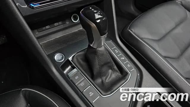 2022 Volkswagen Tiguan 2nd Gen 2.0 TDI Prestige Sold VIN WVGZZZ5NZNW502300 – exterior detail 2022 Volkswagen Tiguan 2nd Gen 2.0 TDI Prestige Sold VIN WVGZZZ5NZNW502300 – exterior detail