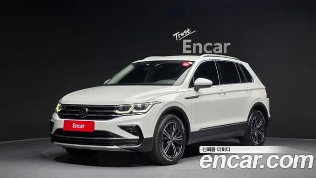 2022 Volkswagen Tiguan 2nd Gen 2.0 TDI Premium Sold VIN WVGZZZ5NZNW522489 – exterior detail 2022 Volkswagen Tiguan 2nd Gen 2.0 TDI Premium Sold VIN WVGZZZ5NZNW522489 – exterior detail
