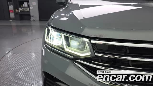 2022 Volkswagen Tiguan 2nd Gen 2.0 TDI Prestige Sold VIN WVGZZZ5NZNW532902 – exterior detail 2022 Volkswagen Tiguan 2nd Gen 2.0 TDI Prestige Sold VIN WVGZZZ5NZNW532902 – exterior detail