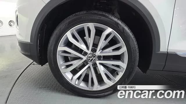 2021 Volkswagen T-Roc 2.0 TDI Prestige Sold VIN WVGZZZA1ZMV029473 – undercarriage 2021 Volkswagen T-Roc 2.0 TDI Prestige Sold VIN WVGZZZA1ZMV029473 – undercarriage