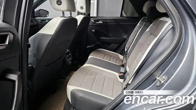 2021 Volkswagen T-Roc 2.0 TDI Premium Sold VIN WVGZZZA1ZMV032030 – interior seats 2021 Volkswagen T-Roc 2.0 TDI Premium Sold VIN WVGZZZA1ZMV032030 – interior seats