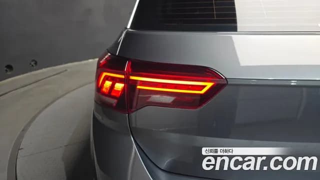 2021 Volkswagen T-Roc 2.0 TDI Premium Sold VIN WVGZZZA1ZMV032030 – engine bay 2021 Volkswagen T-Roc 2.0 TDI Premium Sold VIN WVGZZZA1ZMV032030 – engine bay