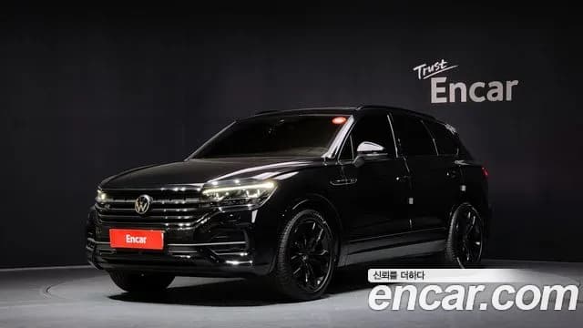 2023 Volkswagen Touareg 3rd Gen 3.0 TDI R-Line Sold VIN WVGZZZCR0PD030948 – front exterior 2023 Volkswagen Touareg 3rd Gen 3.0 TDI R-Line Sold VIN WVGZZZCR0PD030948 – front exterior