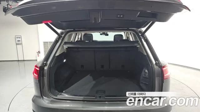 2024 Volkswagen Touareg 3rd Gen 3.0 TDI Prestige Sold VIN WVGZZZCR4RD013430 – undercarriage 2024 Volkswagen Touareg 3rd Gen 3.0 TDI Prestige Sold VIN WVGZZZCR4RD013430 – undercarriage