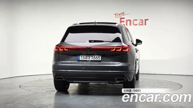 2024 Volkswagen Touareg 3rd Gen 3.0 TDI Prestige Sold VIN WVGZZZCR9RD022690 – rear exterior 2024 Volkswagen Touareg 3rd Gen 3.0 TDI Prestige Sold VIN WVGZZZCR9RD022690 – rear exterior