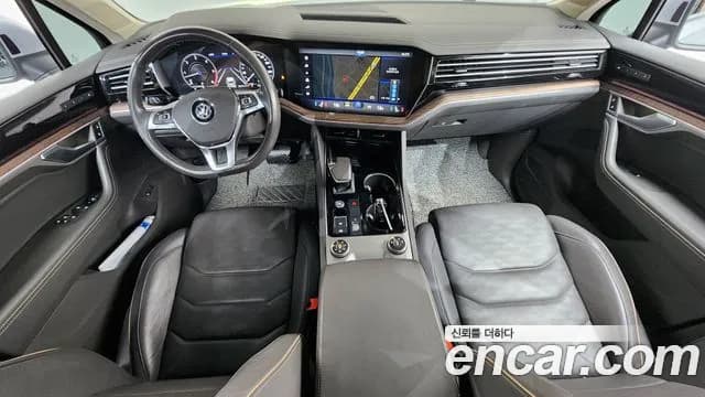 2020 Volkswagen Touareg 3rd Gen 3.0 TDI Prestige Sold VIN WVGZZZCRZLD021789 – front exterior 2020 Volkswagen Touareg 3rd Gen 3.0 TDI Prestige Sold VIN WVGZZZCRZLD021789 – front exterior
