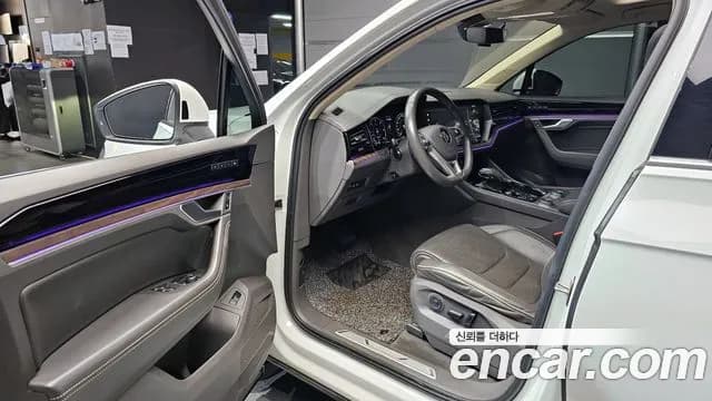 2020 Volkswagen Touareg 3rd Gen 3.0 TDI Prestige Sold VIN WVGZZZCRZLD029006 – engine bay 2020 Volkswagen Touareg 3rd Gen 3.0 TDI Prestige Sold VIN WVGZZZCRZLD029006 – engine bay