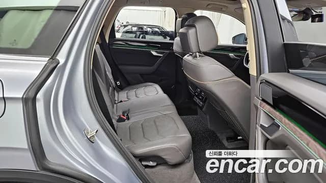 2021 Volkswagen Touareg 3rd Gen 3.0 TDI Prestige Sold VIN WVGZZZCRZMD002768 – undercarriage 2021 Volkswagen Touareg 3rd Gen 3.0 TDI Prestige Sold VIN WVGZZZCRZMD002768 – undercarriage