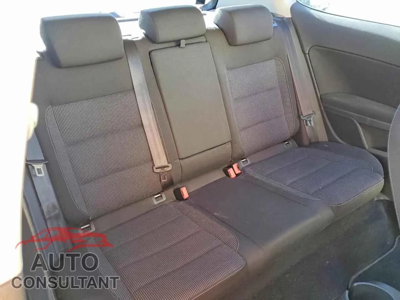 2010 VOLKSWAGEN GOLF Damaged VIN WVWBB7AJ6AW303575 – odometer reading 2010 VOLKSWAGEN GOLF Damaged VIN WVWBB7AJ6AW303575 – odometer reading