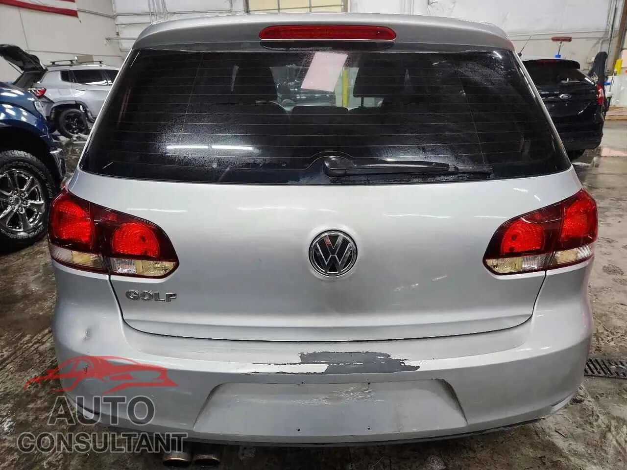 2012 VOLKSWAGEN GOLF Damaged VIN WVWDB7AJ2CW199050 – engine bay 2012 VOLKSWAGEN GOLF Damaged VIN WVWDB7AJ2CW199050 – engine bay