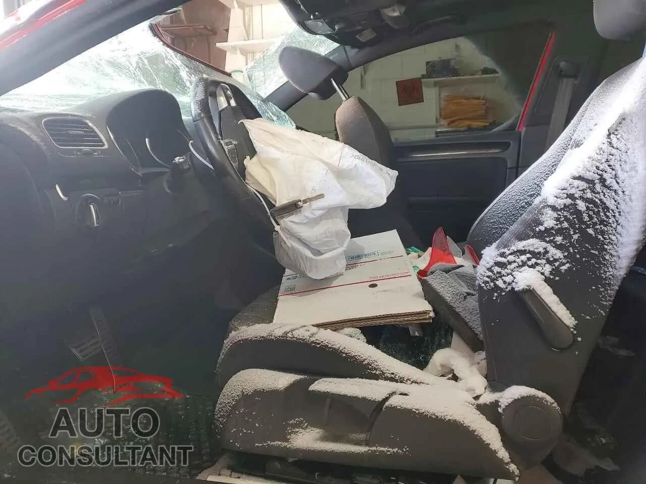 2011 VOLKSWAGEN GTI Damaged VIN WVWFV7AJ4BW028587 – exterior detail 2011 VOLKSWAGEN GTI Damaged VIN WVWFV7AJ4BW028587 – exterior detail