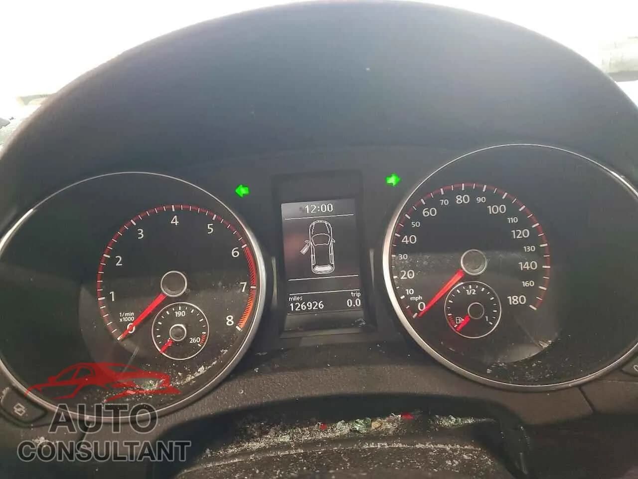 2011 VOLKSWAGEN GTI Damaged VIN WVWFV7AJ4BW028587 – trunk area 2011 VOLKSWAGEN GTI Damaged VIN WVWFV7AJ4BW028587 – trunk area