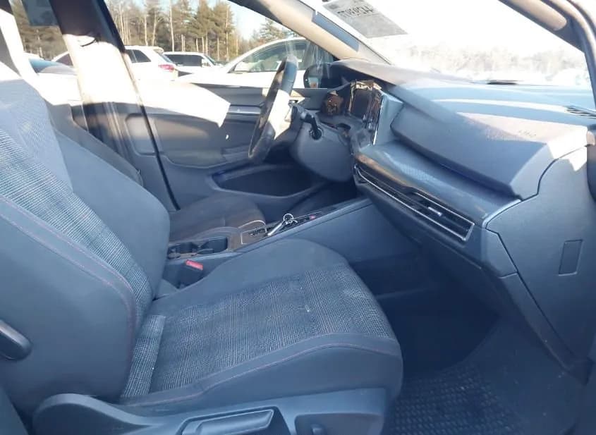 2022 VOLKSWAGEN Golf GTI Used VIN WVWG87CD6NW165375 – side profile 2022 VOLKSWAGEN Golf GTI Used VIN WVWG87CD6NW165375 – side profile