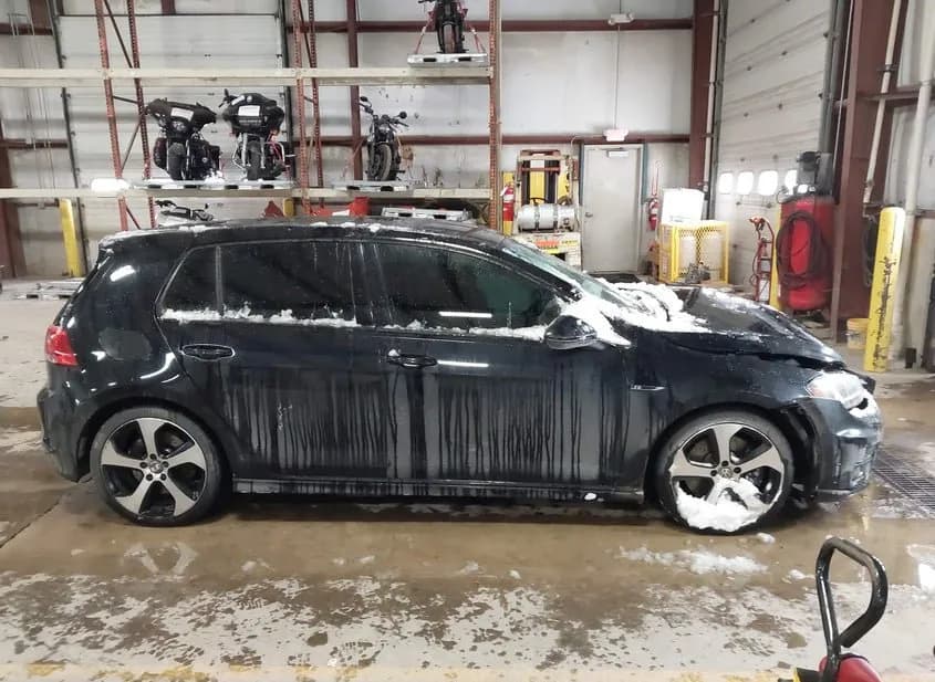 2016 VOLKSWAGEN Golf R Used VIN WVWLF7AU1GW236153 – side profile 2016 VOLKSWAGEN Golf R Used VIN WVWLF7AU1GW236153 – side profile