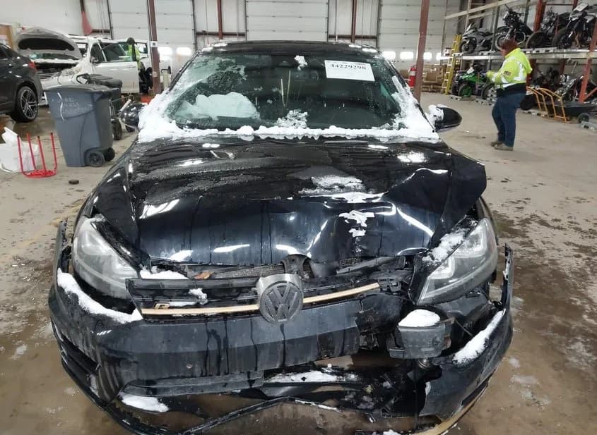 2016 VOLKSWAGEN Golf R Used VIN WVWLF7AU1GW236153 – odometer reading 2016 VOLKSWAGEN Golf R Used VIN WVWLF7AU1GW236153 – odometer reading