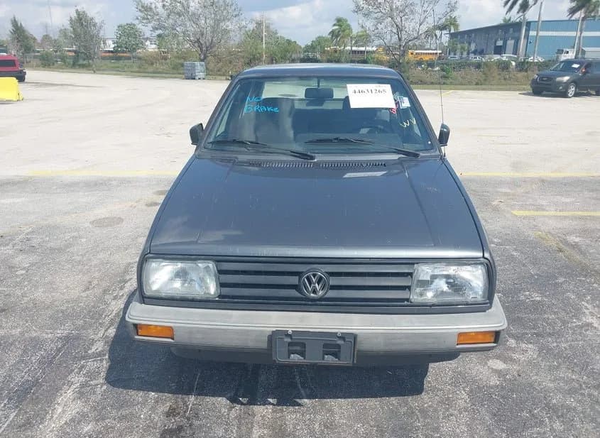 1989 VOLKSWAGEN JETTA Used VIN WVWRB11G6KW076583 – front exterior 1989 VOLKSWAGEN JETTA Used VIN WVWRB11G6KW076583 – front exterior
