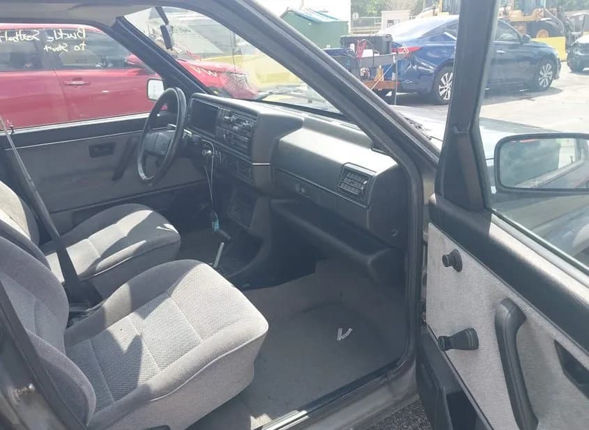 1989 VOLKSWAGEN JETTA Used VIN WVWRB11G6KW076583 – photo 14 1989 VOLKSWAGEN JETTA Used VIN WVWRB11G6KW076583 – photo 14