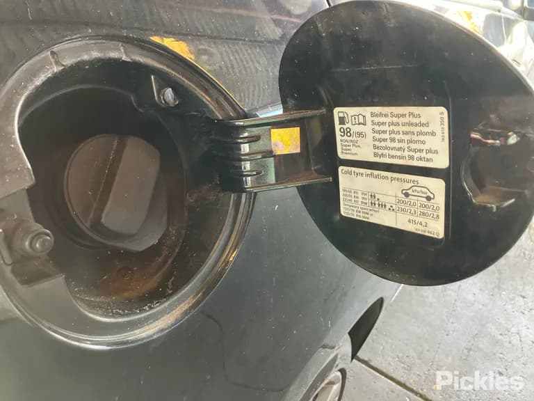 2009 Volkswagen Golf Used VIN WVWZZZ1KZ9W508722 – undercarriage 2009 Volkswagen Golf Used VIN WVWZZZ1KZ9W508722 – undercarriage