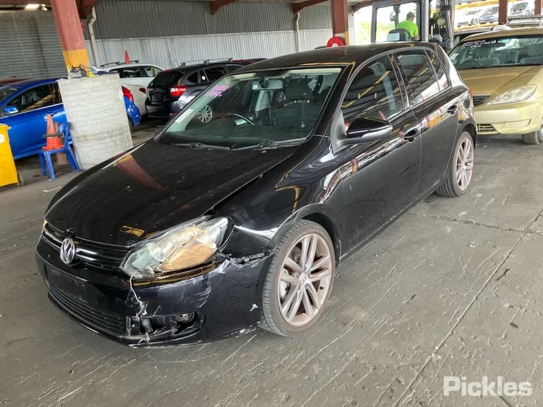 2009 Volkswagen Golf Used VIN WVWZZZ1KZ9W508722 – photo 14 2009 Volkswagen Golf Used VIN WVWZZZ1KZ9W508722 – photo 14