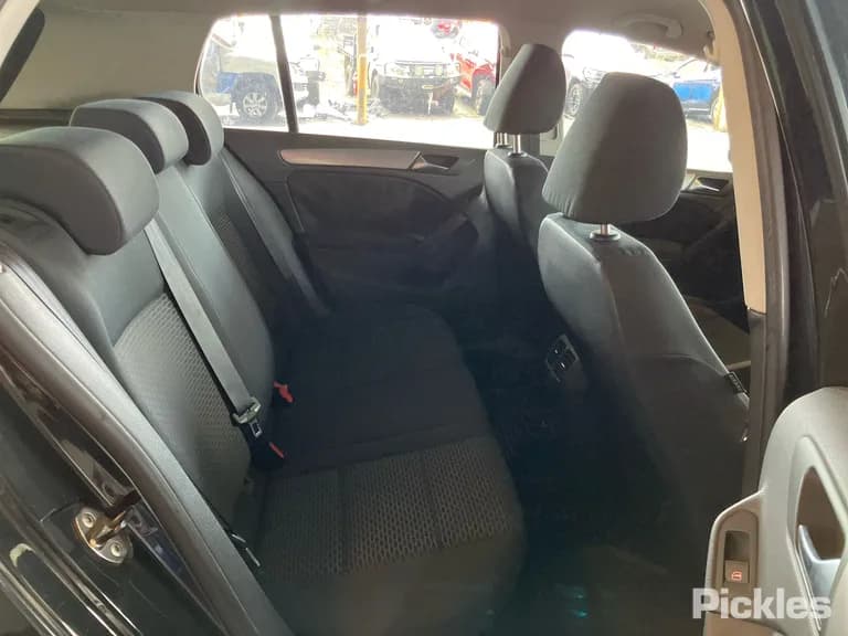 2009 Volkswagen Golf Used VIN WVWZZZ1KZ9W508722 – photo 22 2009 Volkswagen Golf Used VIN WVWZZZ1KZ9W508722 – photo 22