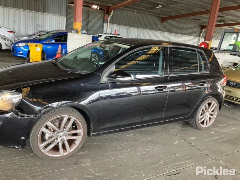 2009 Volkswagen Golf Used VIN WVWZZZ1KZ9W508722 – photo 25 2009 Volkswagen Golf Used VIN WVWZZZ1KZ9W508722 – photo 25