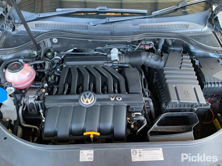 2013 Volkswagen CC Used VIN WVWZZZ3CZCE716285 – dashboard 2013 Volkswagen CC Used VIN WVWZZZ3CZCE716285 – dashboard