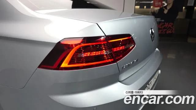 2018 Volkswagen Passat GT (B8) 2.0 TDI Prestige Sold VIN WVWZZZ3CZJE126405 – photo 16 2018 Volkswagen Passat GT (B8) 2.0 TDI Prestige Sold VIN WVWZZZ3CZJE126405 – photo 16