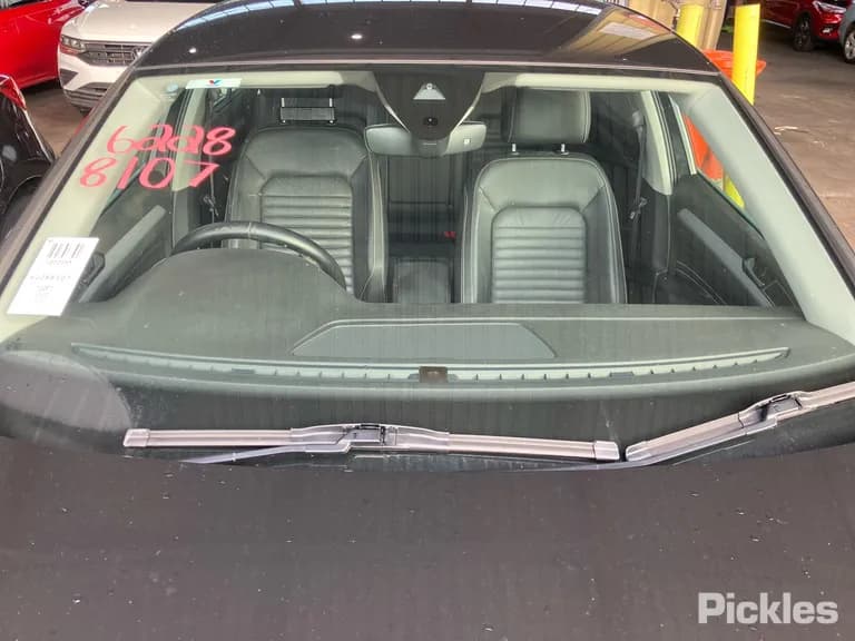 2020 Volkswagen Passat Used VIN WVWZZZ3CZLE050149 – undercarriage 2020 Volkswagen Passat Used VIN WVWZZZ3CZLE050149 – undercarriage