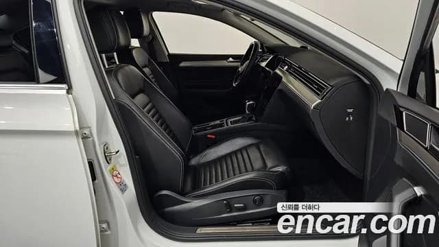 2022 Volkswagen Passat GT (B8) 2.0 TDI Prestige Sold VIN WVWZZZ3CZNE022585 – dashboard 2022 Volkswagen Passat GT (B8) 2.0 TDI Prestige Sold VIN WVWZZZ3CZNE022585 – dashboard