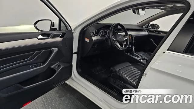 2022 Volkswagen Passat GT (B8) 2.0 TDI Prestige Sold VIN WVWZZZ3CZNE022585 – photo 12 2022 Volkswagen Passat GT (B8) 2.0 TDI Prestige Sold VIN WVWZZZ3CZNE022585 – photo 12