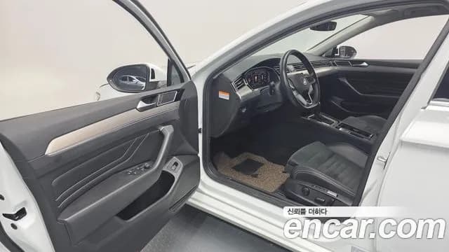 2022 Volkswagen Passat GT (B8) 2.0 TDI Premium Sold VIN WVWZZZ3CZNE023804 – rear exterior 2022 Volkswagen Passat GT (B8) 2.0 TDI Premium Sold VIN WVWZZZ3CZNE023804 – rear exterior