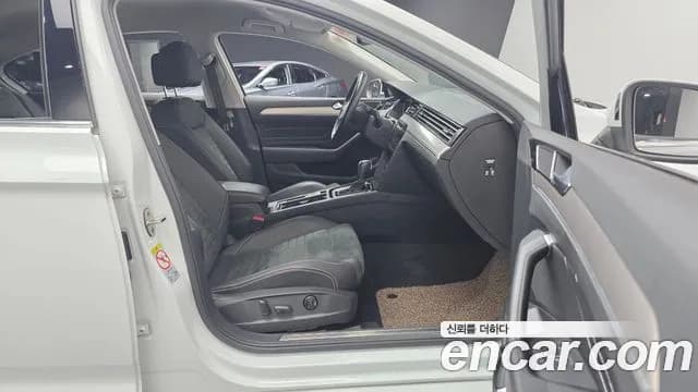 2022 Volkswagen Passat GT (B8) 2.0 TDI Premium Sold VIN WVWZZZ3CZNE023804 – exterior detail 2022 Volkswagen Passat GT (B8) 2.0 TDI Premium Sold VIN WVWZZZ3CZNE023804 – exterior detail