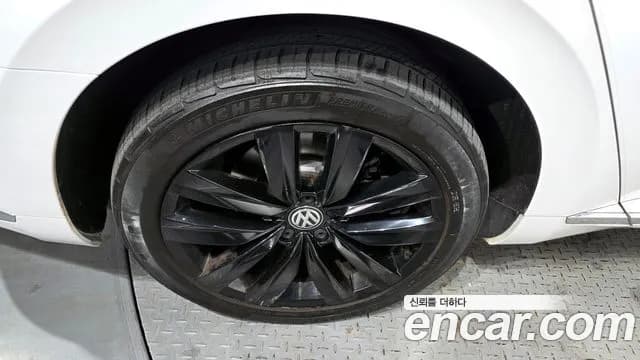 2019 Volkswagen Arteon 2.0 TDI Prestige Sold VIN WVWZZZ3HZKE009174 – photo 17 2019 Volkswagen Arteon 2.0 TDI Prestige Sold VIN WVWZZZ3HZKE009174 – photo 17