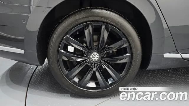 2019 Volkswagen Arteon 2.0 TDI Prestige Sold VIN WVWZZZ3HZKE016904 – photo 29 2019 Volkswagen Arteon 2.0 TDI Prestige Sold VIN WVWZZZ3HZKE016904 – photo 29