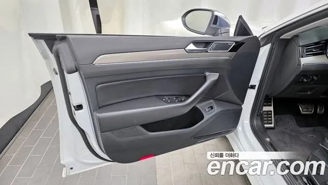 2019 Volkswagen Arteon 2.0 TDI Prestige Sold VIN WVWZZZ3HZKE017270 – photo 15 2019 Volkswagen Arteon 2.0 TDI Prestige Sold VIN WVWZZZ3HZKE017270 – photo 15