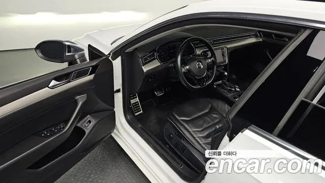 2019 Volkswagen Arteon 2.0 TDI Premium Sold VIN WVWZZZ3HZKE019025 – dashboard 2019 Volkswagen Arteon 2.0 TDI Premium Sold VIN WVWZZZ3HZKE019025 – dashboard
