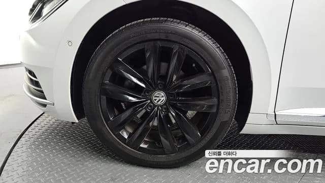 2019 Volkswagen Arteon 2.0 TDI Premium Sold VIN WVWZZZ3HZKE019025 – photo 14 2019 Volkswagen Arteon 2.0 TDI Premium Sold VIN WVWZZZ3HZKE019025 – photo 14