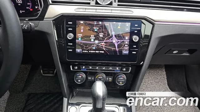 2020 Volkswagen Arteon 2.0 TDI Prestige Sold VIN WVWZZZ3HZLE016631 – interior seats 2020 Volkswagen Arteon 2.0 TDI Prestige Sold VIN WVWZZZ3HZLE016631 – interior seats