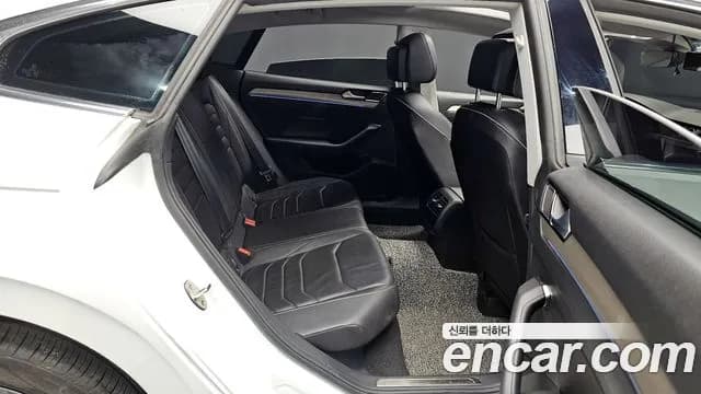 2020 Volkswagen Arteon 2.0 TDI Premium Sold VIN WVWZZZ3HZLE019342 – undercarriage 2020 Volkswagen Arteon 2.0 TDI Premium Sold VIN WVWZZZ3HZLE019342 – undercarriage